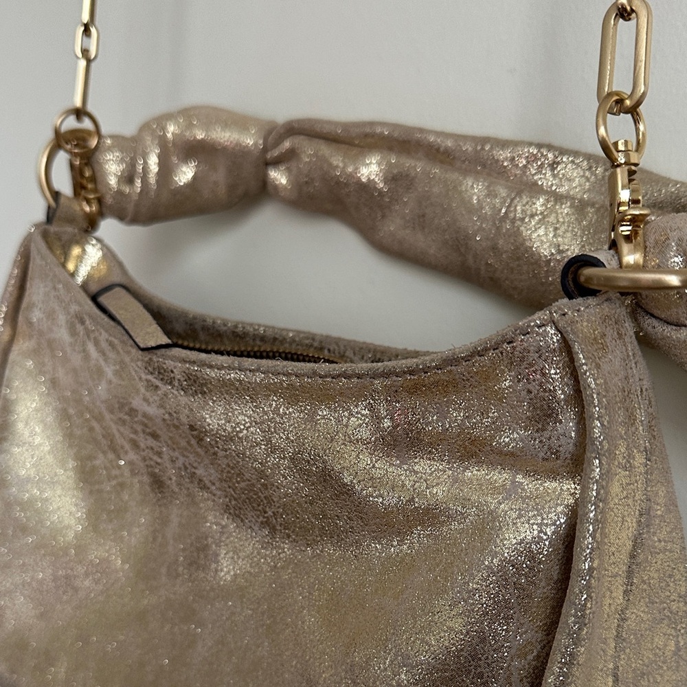 ANTONIO MELANI Gold Metallic Shoulder Bag - Picture 3 of 11